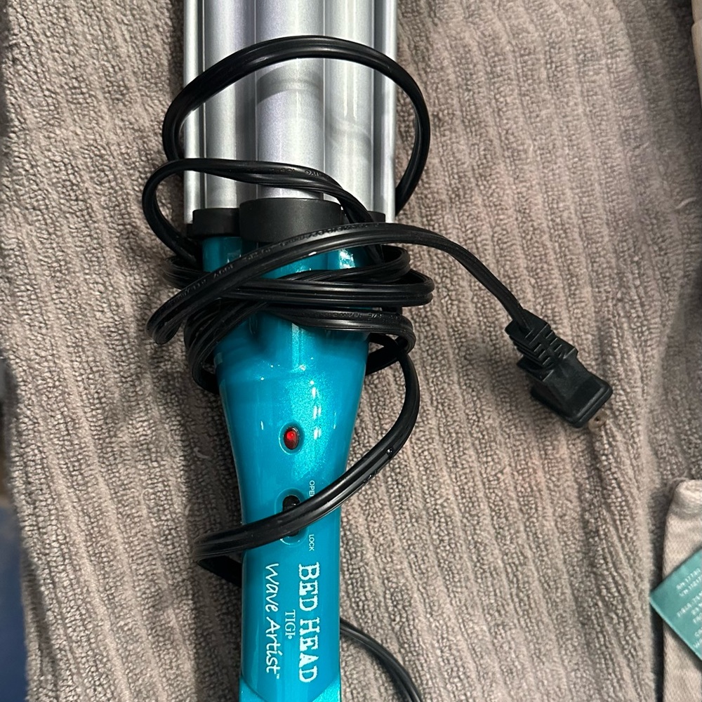Bed Head Wave Artist Hair Waver